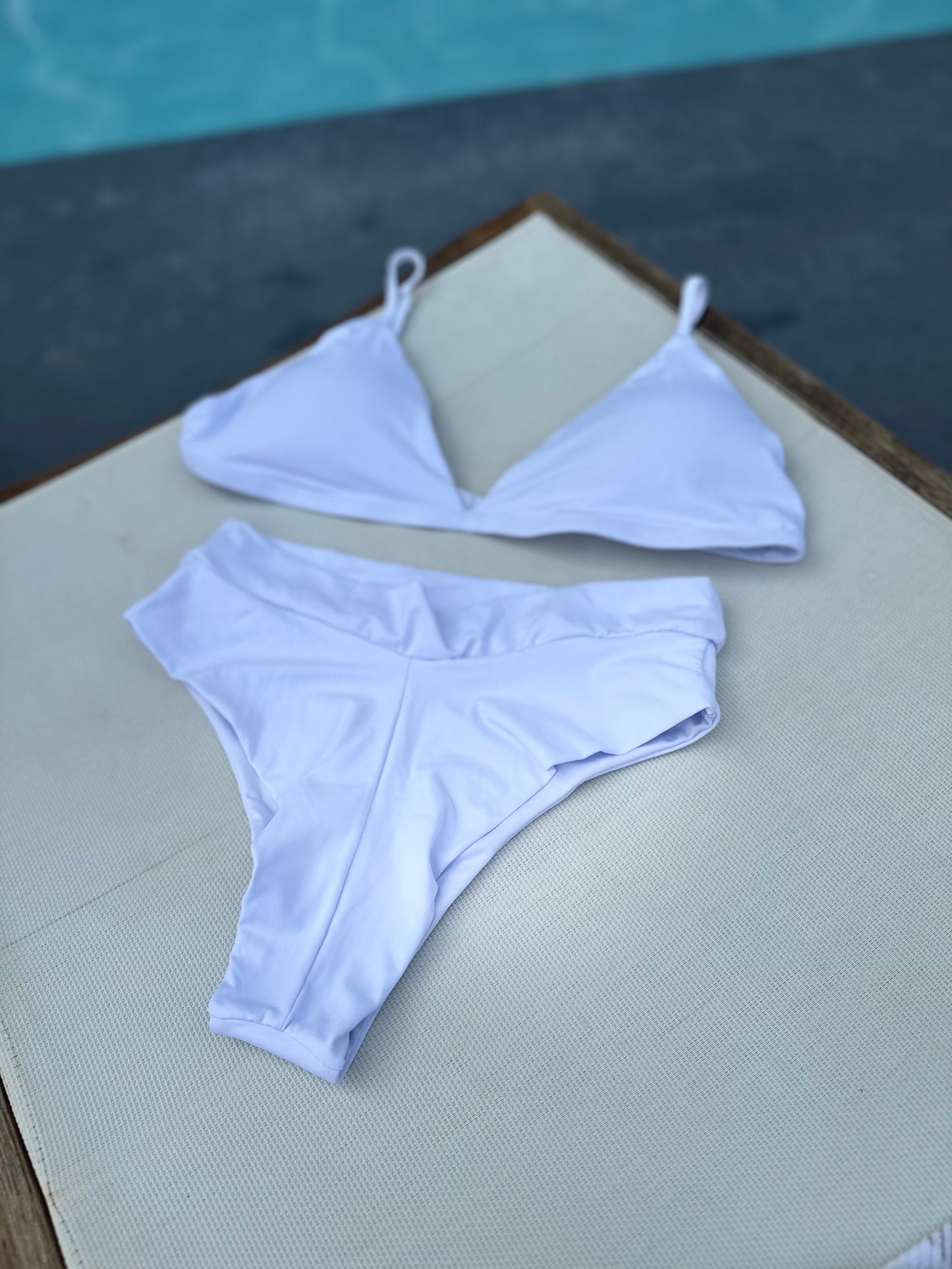 Honolulu High Waist Set - V-Neck Top with Fixed Straps and Removable Pads and High Waist Panties