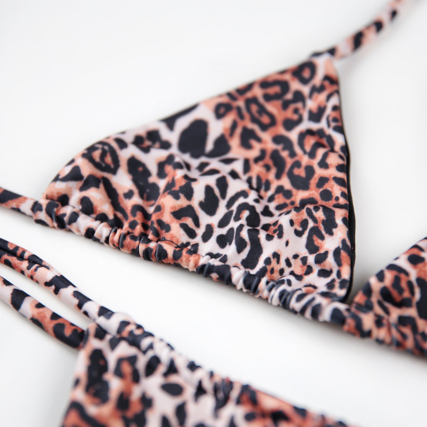 Calcinha Cortininha Amarração Oncinha