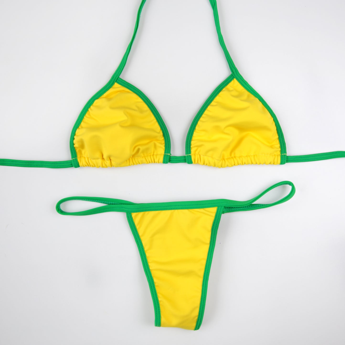 Conjunto Brasil - Top Cortininha sem bojo e Calcinha Fio Dental