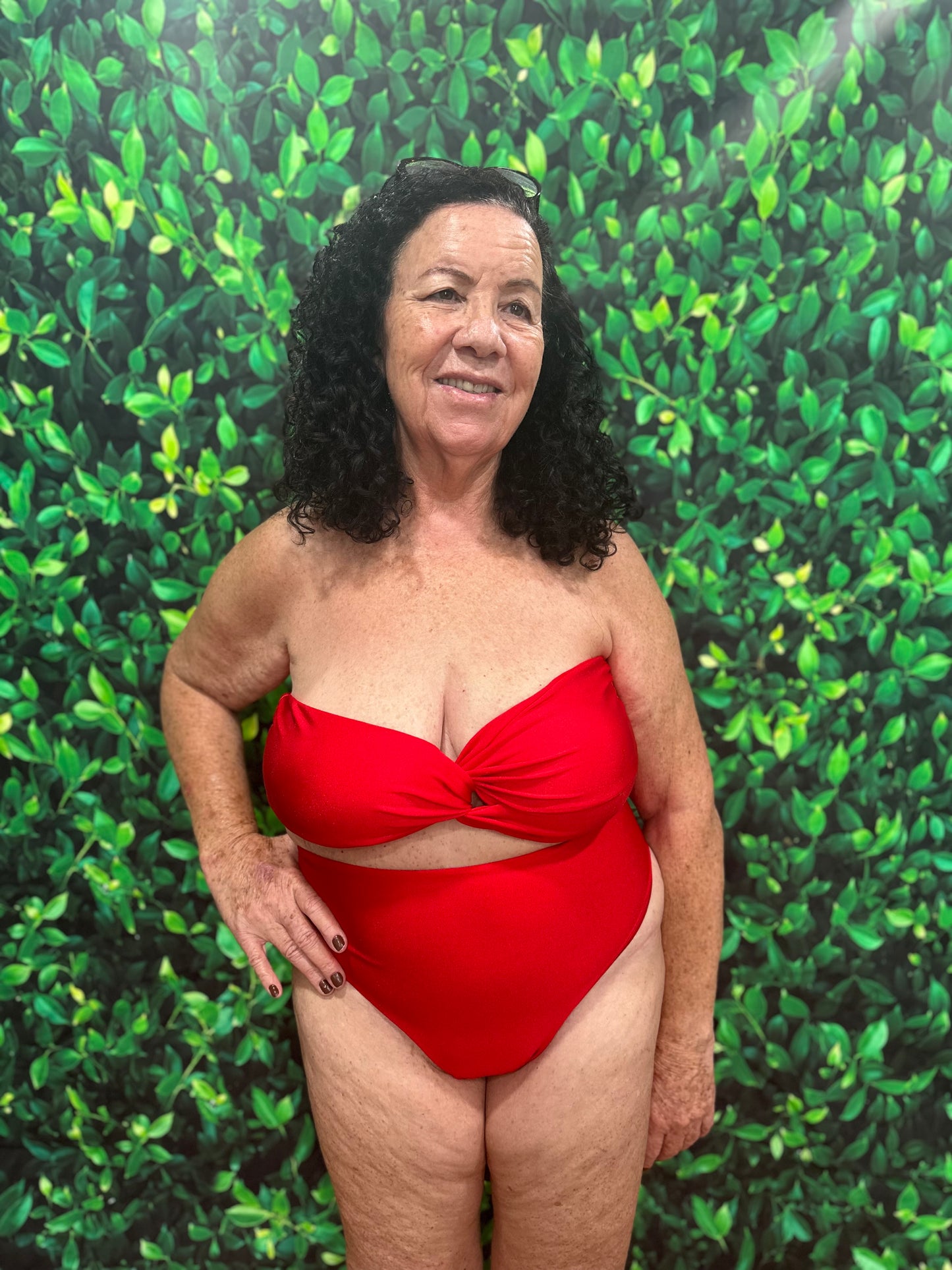 Conjunto Ibiza Vermelho - Top Sem Alça com Bojo e Calcinha Cintura Alta