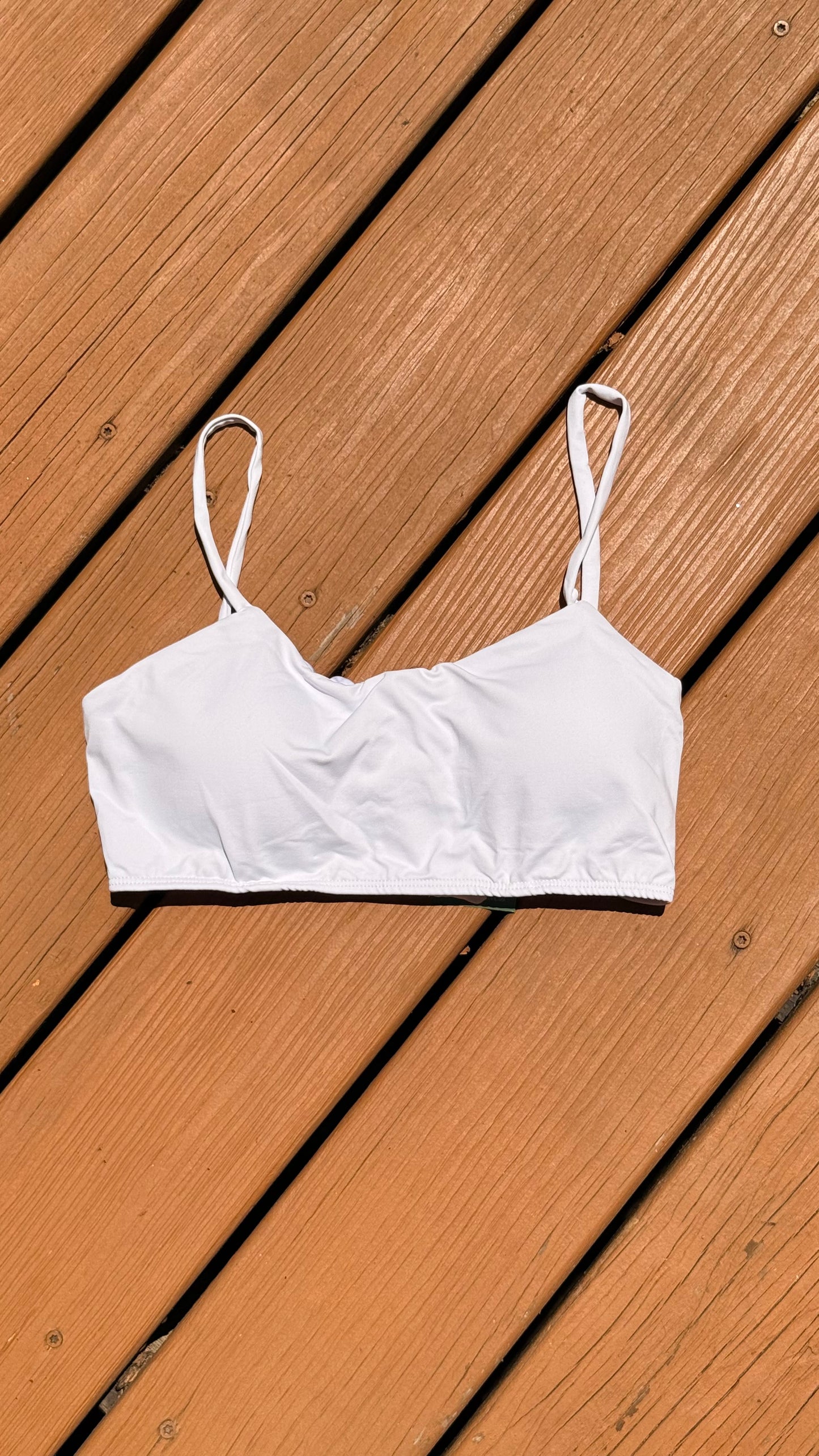 Conjunto Top reto + calcinha asa delta branca
