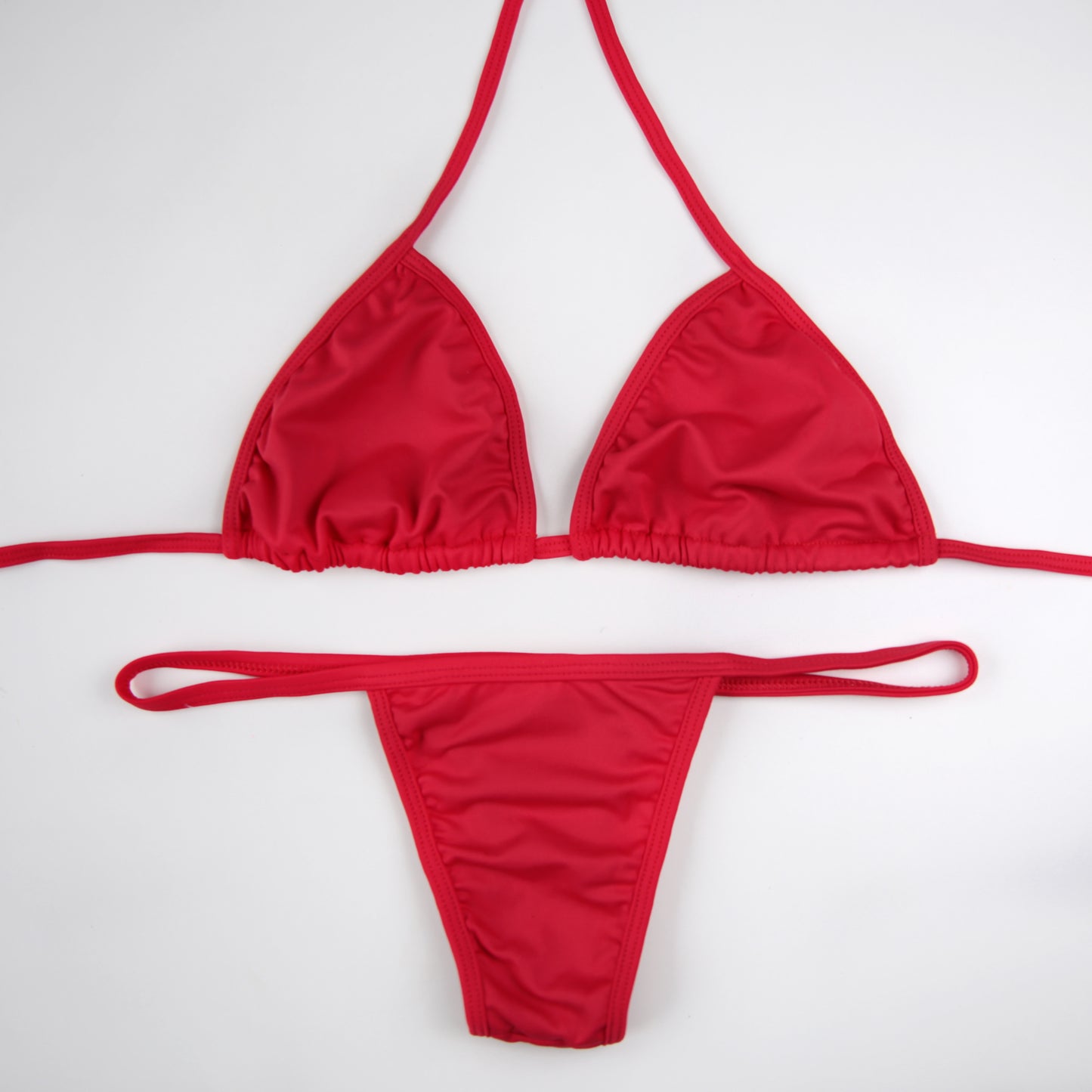 Conjunto Brasil Vermelho - Top Cortininha sem Bojo e Calcinha Fio Dental