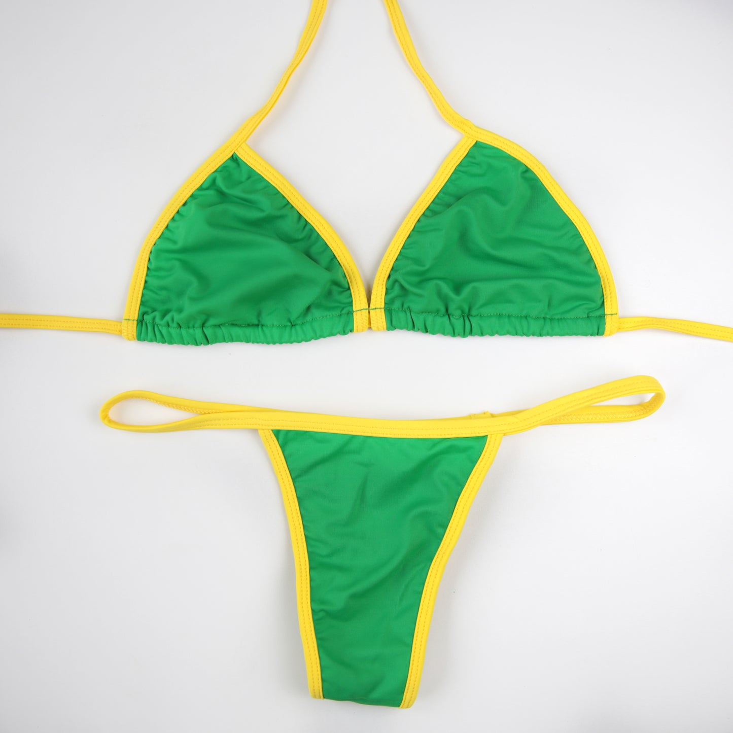 Conjunto Brasil Verde Amarelo - Top Cortininha sem Bojo e Calcinha Fio Dental